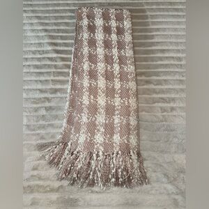 Pier 1 Imports pink/cream super soft Textured puffy stitch 50x58 throw blanket